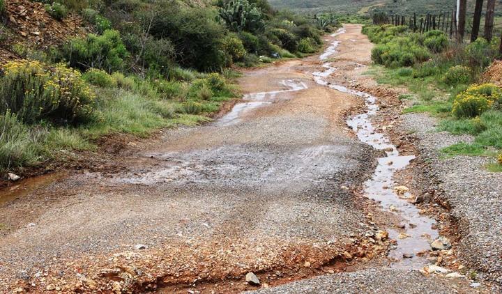 Caminos rurales: Kicillof invierte $124 millones en 25 municipios