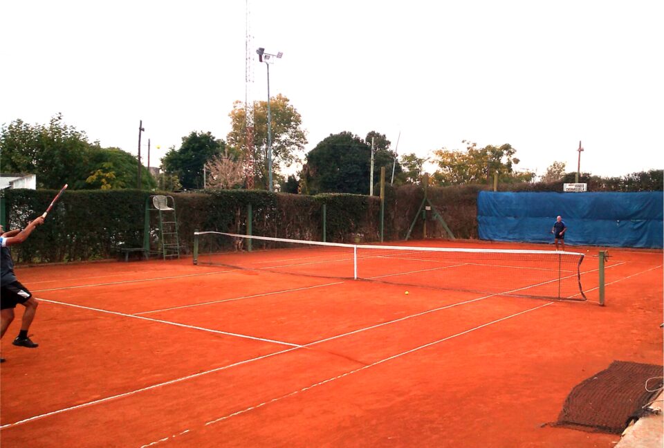 Torneo de Tenis en el Sport Club: Se vienen las semis y finales de la categorías “A” y “B”