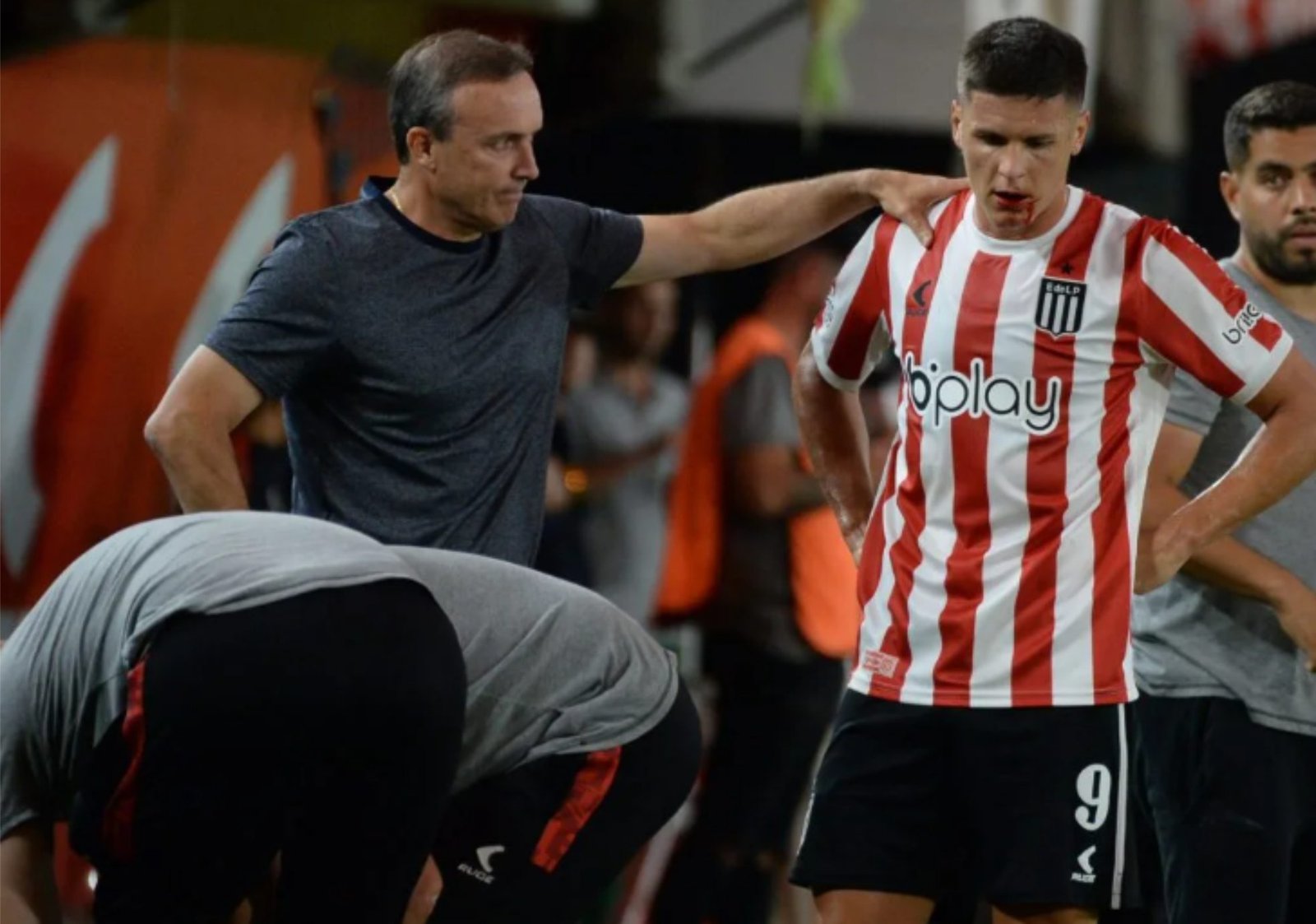Tras terrible codazo de Toledo, Guido Carrillo perdió tres dientes y tuvo que terminar en el dentista