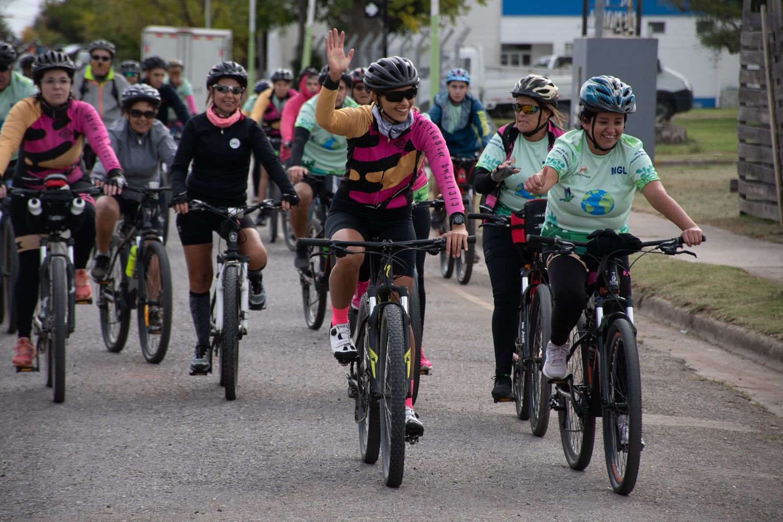 Más de 300 ciclistas dijeron presente en la 1º Vuelta Cicloturista Magdalena