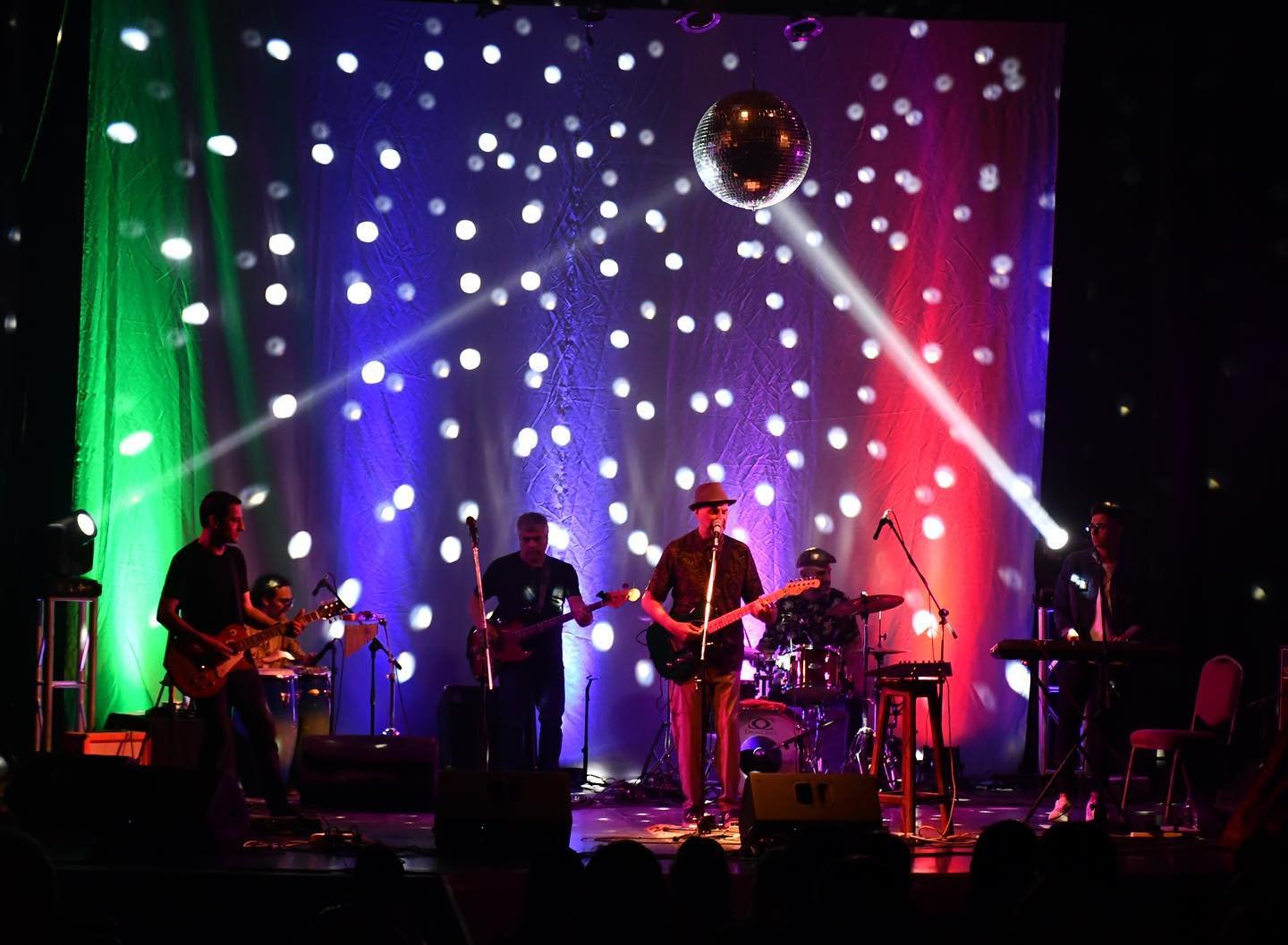 Pampa Bit lanza un resumen audiovisual del show en el Teatro Español