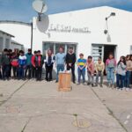 Charla sobre cuidado del medio ambiente para alumnos de la Escuela del Paraje Starace