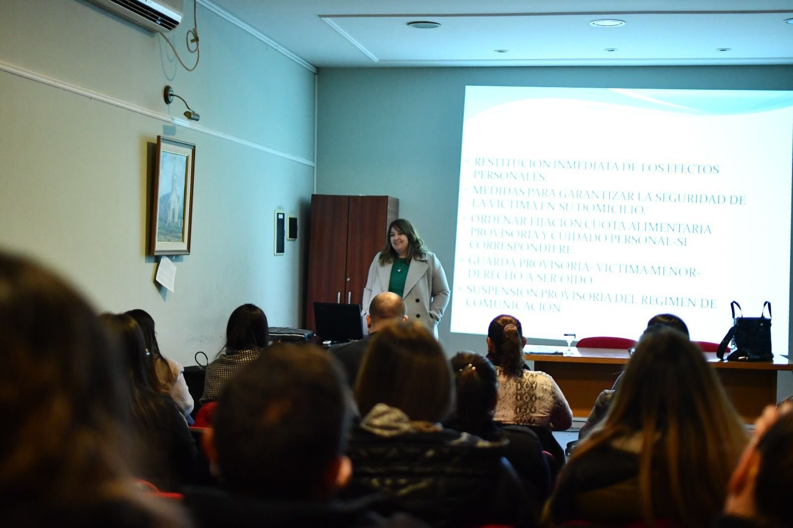 Academia sobre violencia familiar y por razones de género