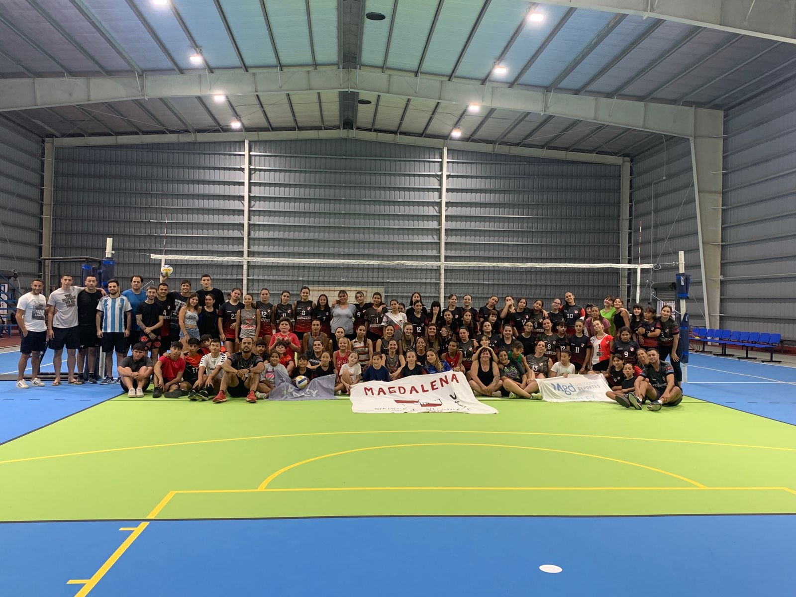 La Escuela Municipal de Voley comenzó sus actividades