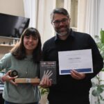 El intendente Hourcade recibió a Carola Espada quien le presentó su primer libro escrito en pandemia